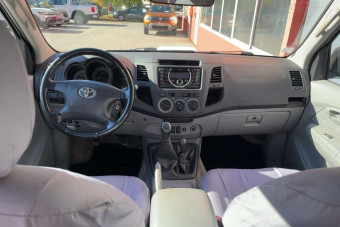 TOYOTA HILUX 2.5 D-4D 120 4X4 D.CAB