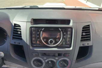 TOYOTA HILUX 2.5 D-4D 120 4X4 D.CAB