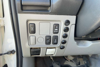 TOYOTA HILUX 2.5 D-4D 120 4X4 D.CAB