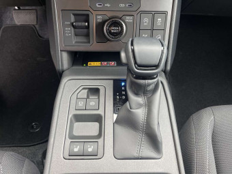 TOYOTA HILUX NEW 2.8 204 BVA CONFORT 4PL