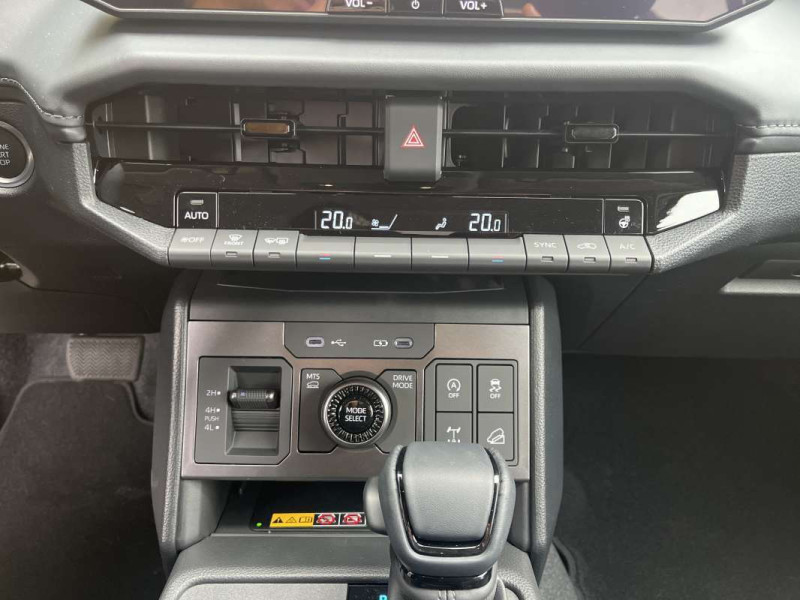 TOYOTA HILUX NEW 2.8 204 BVA CONFORT 4PL
