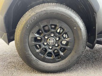 TOYOTA HILUX NEW 2.8 204 BVA CONFORT 4PL