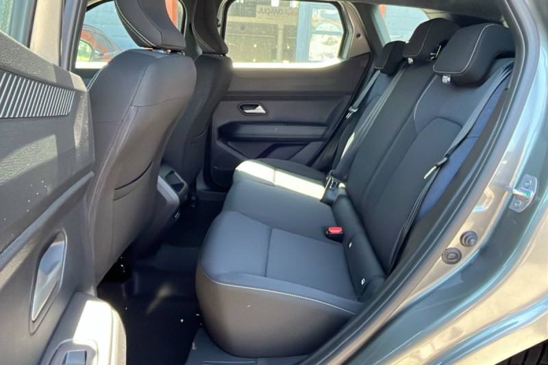 DACIA DUSTER HYBRID-G 150 4X4 EXPRESSION +