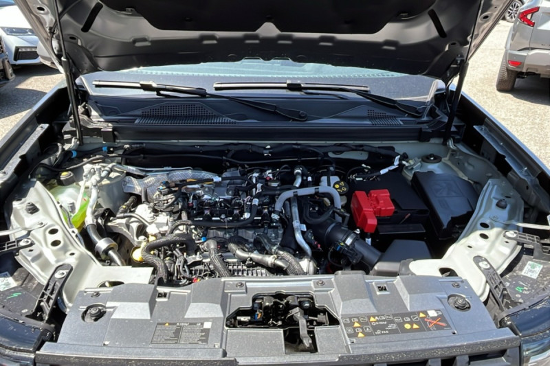 DACIA DUSTER HYBRID-G 150 4X4 EXPRESSION +