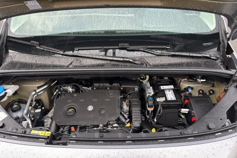 PEUGEOT RIFTER BLUEHDI 130 EAT8 ALLURE