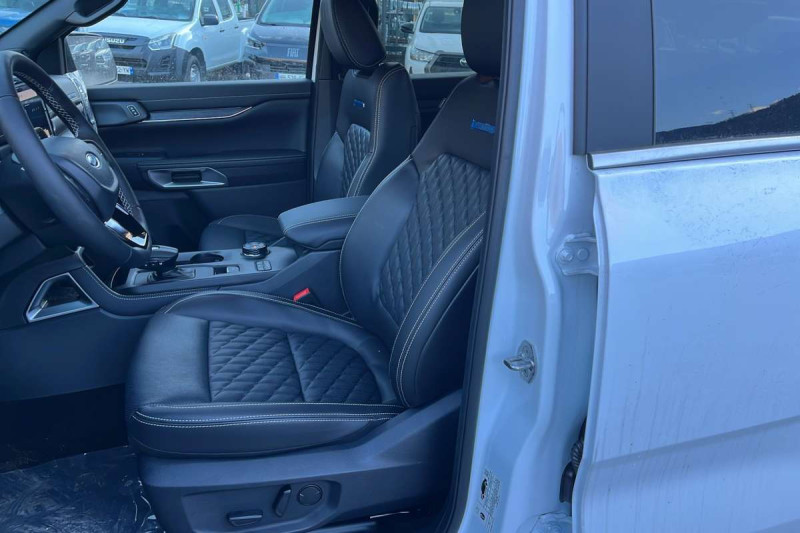 FORD RANGER 3.0 V6 240 PLATINUM RIDEAU 4PL