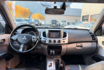 MITSUBISHI L200 2.5 DI-D 178 BVA X-STORM