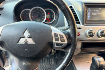 MITSUBISHI L200 2.5 DI-D 178 BVA X-STORM