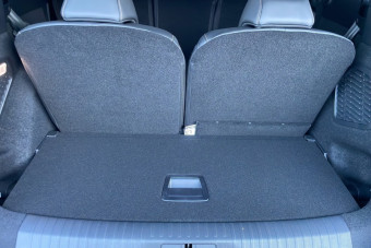PEUGEOT 5008 HYBRID 145 E-DCS6 ALLURE PLUS