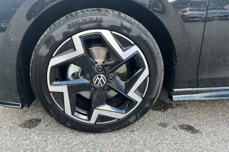 VOLKSWAGEN GOLF E-TSI 150 DSG R-LINE EDITION