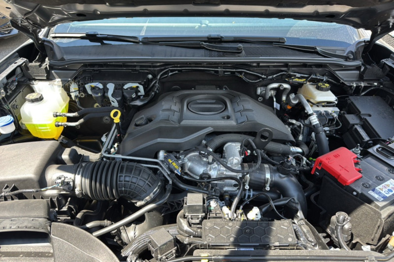 FORD RANGER 3.0 V6 240 MS-RT 4PL