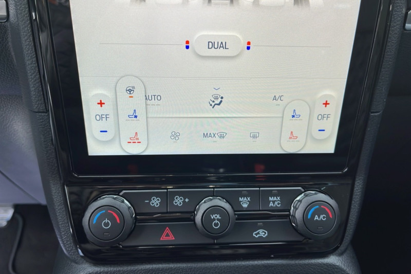 FORD RANGER 3.0 V6 240 PLATINUM RIDEAU 4PL