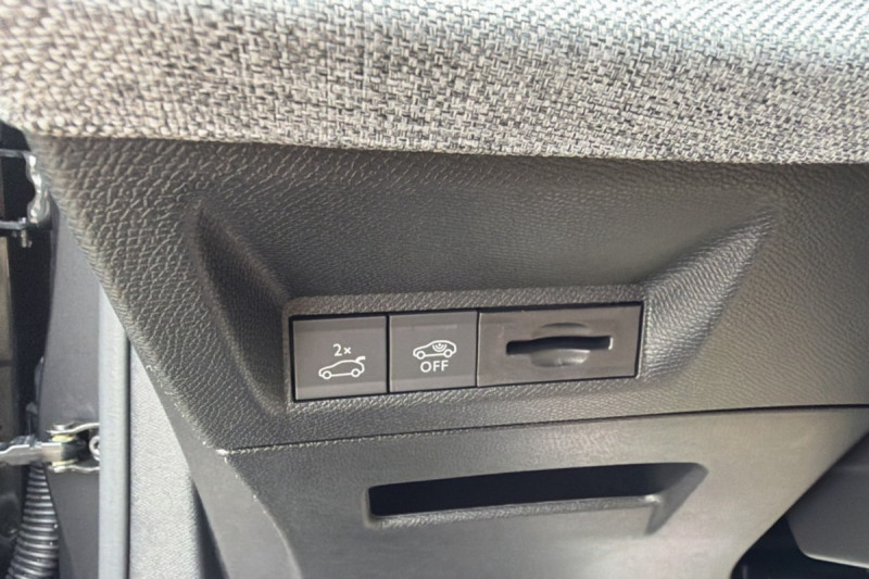 PEUGEOT 3008 HYBRID 145 E-DCS6 GT ALCANTARA