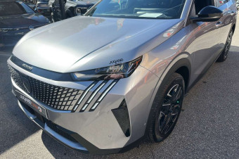 PEUGEOT 5008 HYBRID 145 E-DCS6 ALLURE PLUS