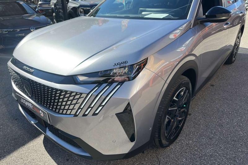 PEUGEOT 5008 HYBRID 145 E-DCS6 ALLURE PLUS