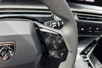 PEUGEOT 5008 HYBRID 145 E-DCS6 GT 360 7PL