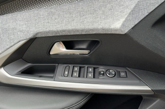 PEUGEOT 5008 HYBRID 145 E-DCS6 GT 360 7PL