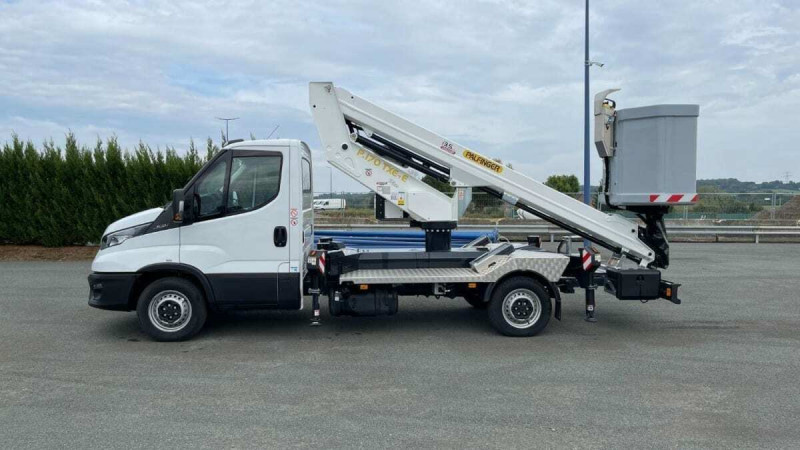 IVECO DAILY DAILY 35S14H 3750 2.3 136CH NACELLE SMART P170 TXE E