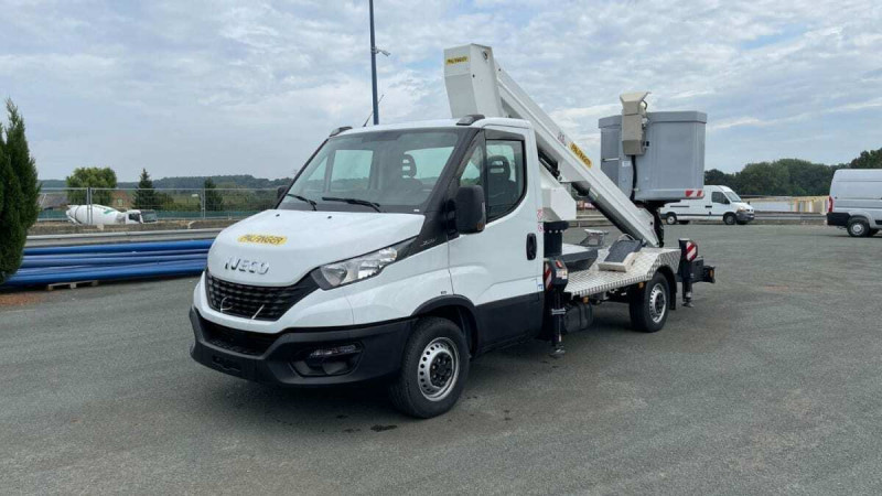 IVECO DAILY DAILY 35S14H 3750 2.3 136CH NACELLE SMART P170 TXE E