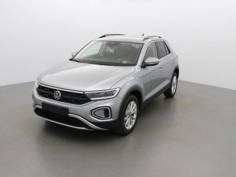 VOLKSWAGEN T-ROC LIFE 150 TSI DSG-7