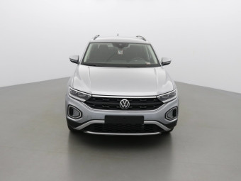 VOLKSWAGEN T-ROC LIFE 150 TSI DSG-7