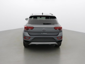 VOLKSWAGEN T-ROC LIFE 150 TSI