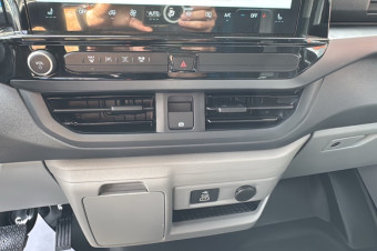 FORD TRANSIT CUSTOM 170 BVA8 SPORT L1H1 320