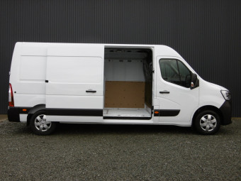 RENAULT MASTER L3H2 GRAND CONFORT 135 BLUE DCI