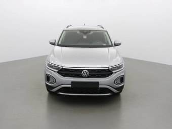 VOLKSWAGEN T-ROC LIFE 150 TSI DSG-7