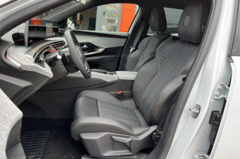 PEUGEOT 5008 HYBRID 145 E-DCS6 GT 360 T.O