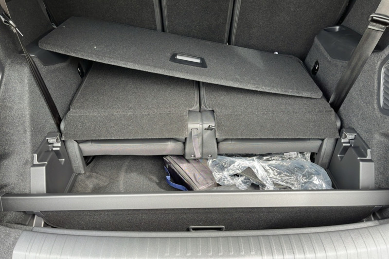 PEUGEOT 5008 HYBRID 145 E-DCS6 GT 360 T.O
