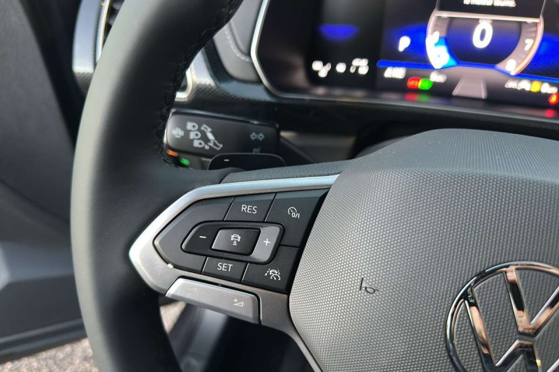VOLKSWAGEN T-CROSS TSI 116 DSG7 R-LINE