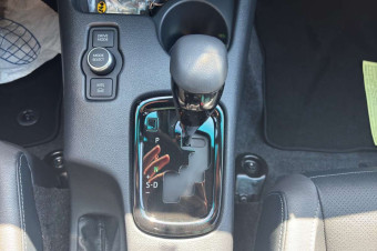 TOYOTA HILUX 2.8 204 BVA INVINCIBLE RIDEAU