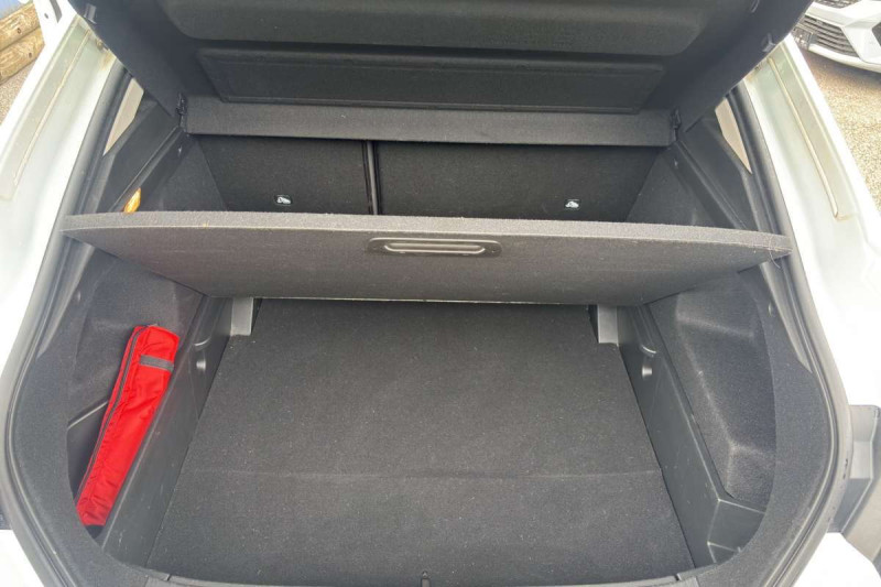 RENAULT ARKANA TCE 140 EDC7 INTENS T.O