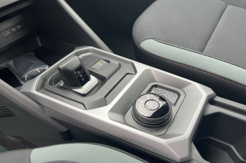 DACIA DUSTER HYBRID-G 150 4X4 SPIRIT OF SAND