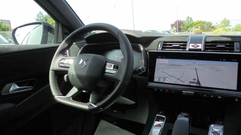DS DS7 BLUEHDI 130 EAT8 PERFORMANCE LINE