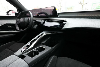 PEUGEOT 5008 HYBRID 145 GT PANO COMFORTP GPS