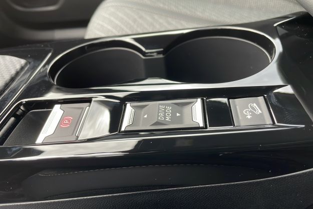 PEUGEOT 2008 NEW 130 EAT8 ALLURE GRIP VISIO2