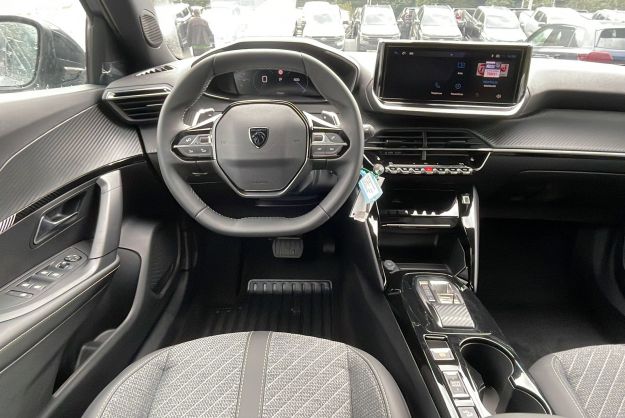PEUGEOT 2008 NEW 130 EAT8 ALLURE GRIP VISIO2