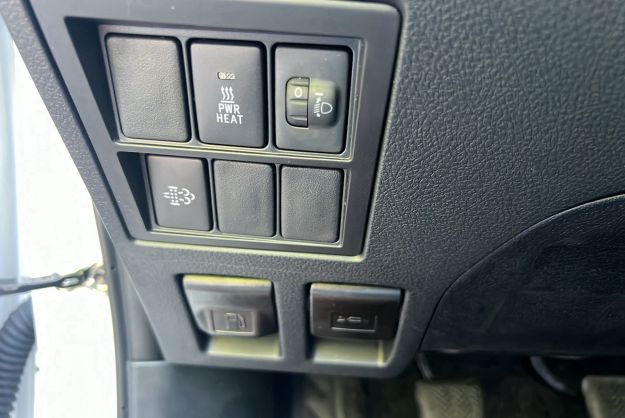 TOYOTA HILUX 2.4 D4-D 150 BVA LEGENDE 4PL