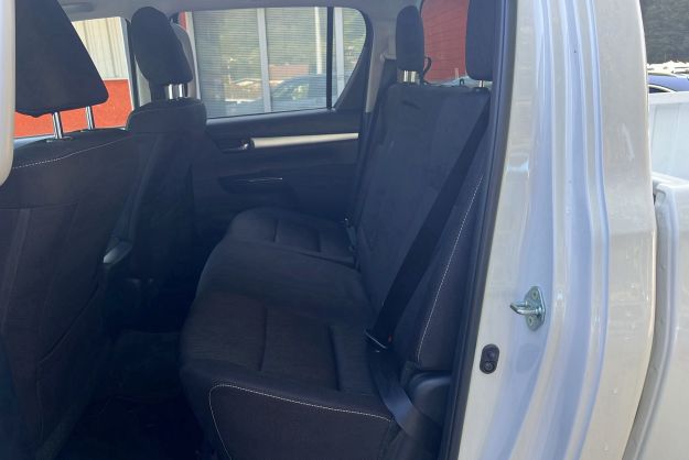 TOYOTA HILUX 2.4 D4-D 150 BVA LEGENDE 4PL