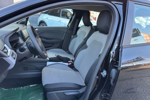 RENAULT CLIO V TCE 90 CVT EVOLUTION