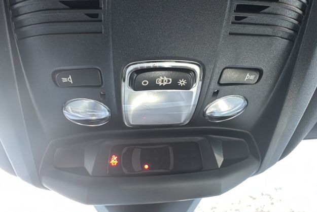 PEUGEOT 5008 BLUEHDI 130 EAT8 ALLURE PACK