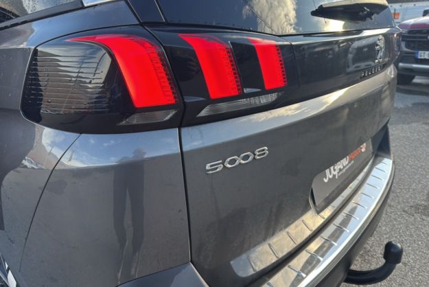 PEUGEOT 5008 BLUEHDI 130 EAT8 ALLURE PACK