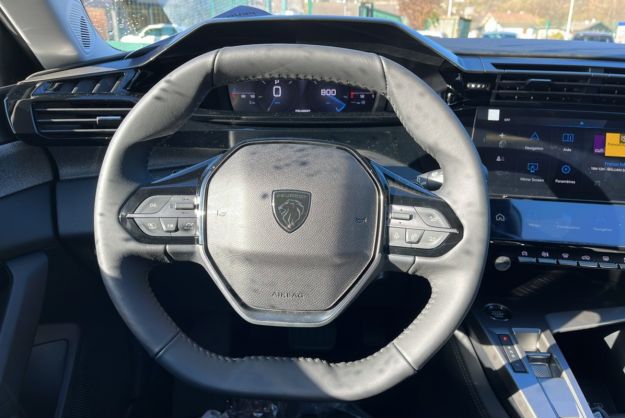 PEUGEOT 308 1.5 HDI 130 EAT8 ALLURE PLUS