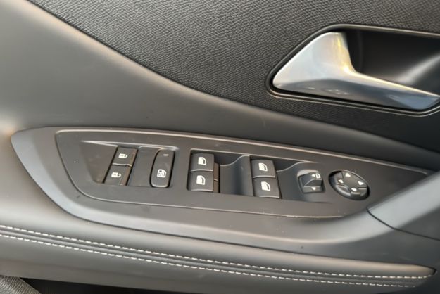 PEUGEOT 308 1.5 HDI 130 EAT8 ALLURE PLUS