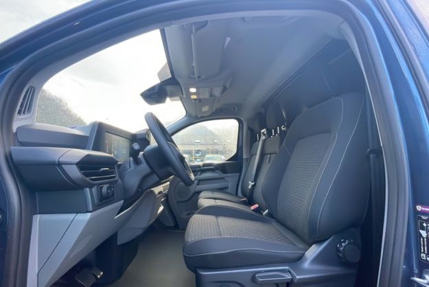 FORD TRANSIT CUSTOM 170 BVA8 TREND PLUS L1H1