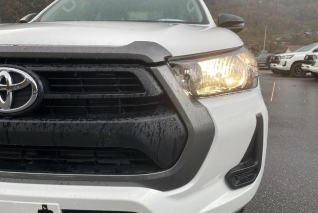 TOYOTA HILUX 2.4 D4-D 150 LECAP X-TRA DRIVE