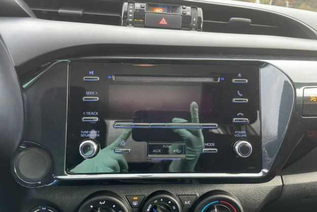 TOYOTA HILUX 2.4 D4-D 150 LECAP X-TRA DRIVE