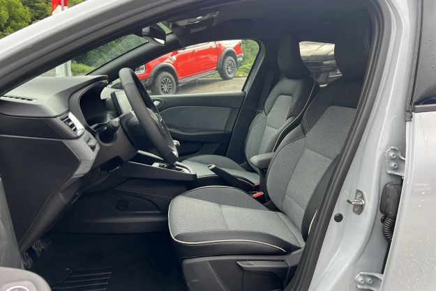 RENAULT CLIO V FACELIFT TCE 90 TECHNO